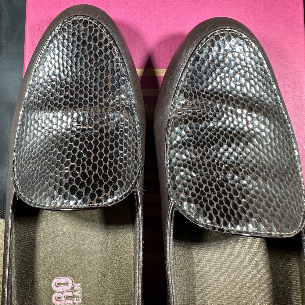 Munro Women’s High End Flats